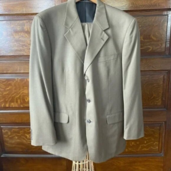Brooks Brothers Men’s Suit